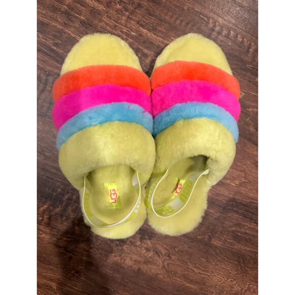 UGG women's pride fluff yeah slide slipper NWOT size 5 - Picture 4 of 4